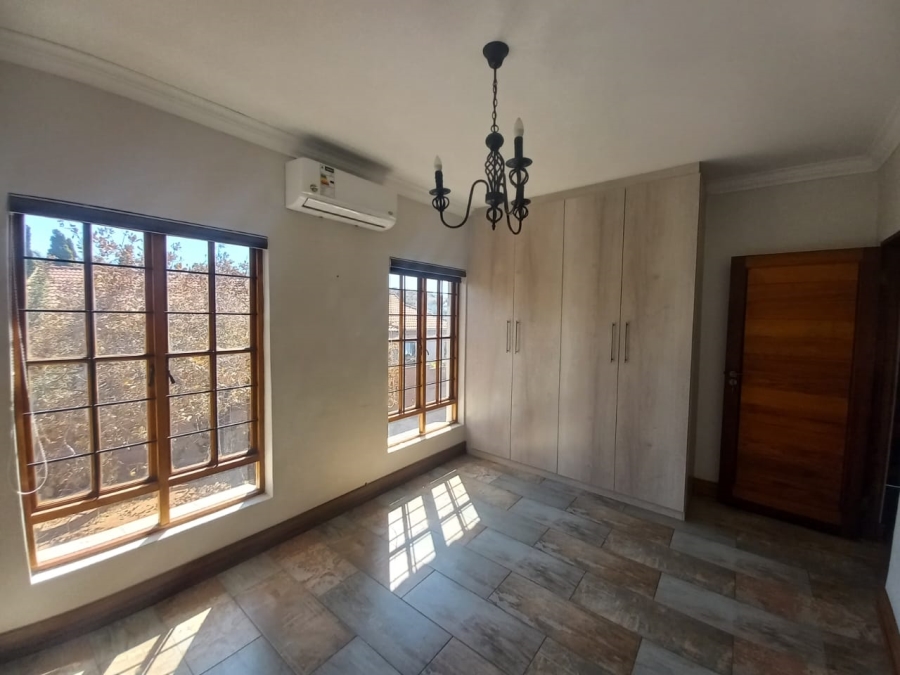 5 Bedroom Property for Sale in Cashan North West